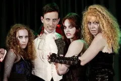 Dracula und die Vampir-Girls